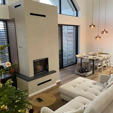 Aria Вилла Hybe